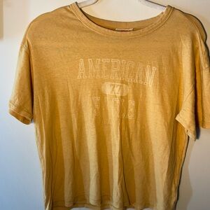 American Eagle Outfitters Yellow Short Sleeve Tee